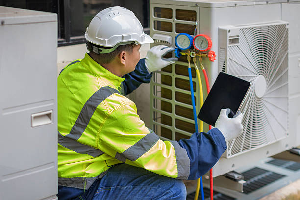 Professional Hvac technician working in Dale, TX